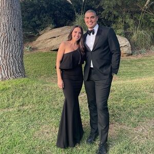 Lulu's Black One-Shoulder Maxi Dress